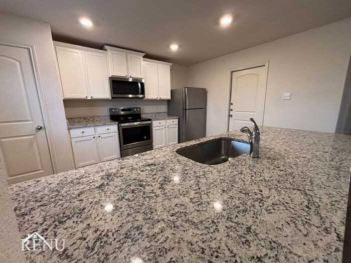 133 Stratton Lane - Photo 4 of 32