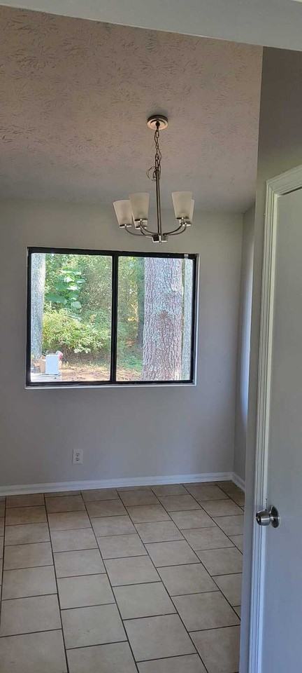 602 Brighton Drive Northwest - Photo 6 of 20