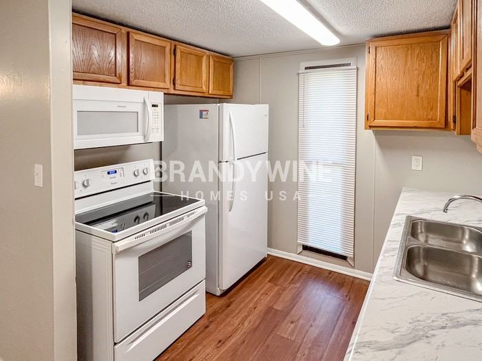 3005 Dodge Street - Photo 6 of 18