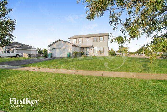 1815 Cumberland Dr - Photo 2 of 15