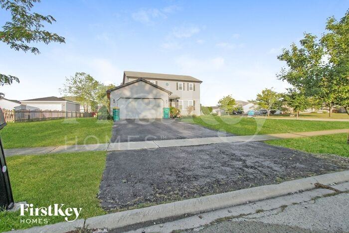 1815 Cumberland Dr - Photo 3 of 15