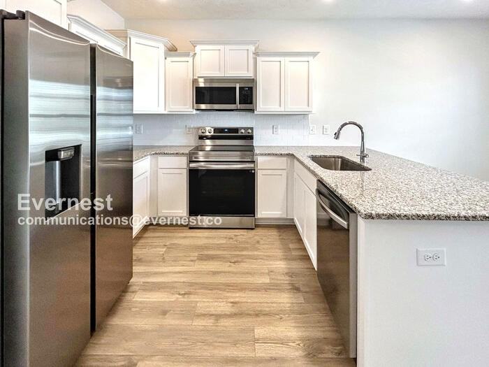 227 Ansley Way - Photo 3 of 20