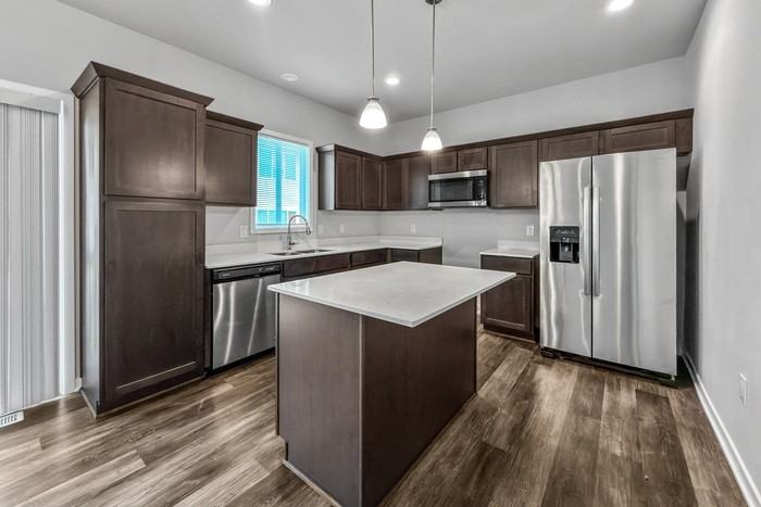 Ne Bellflower Ct - Photo 6 of 18