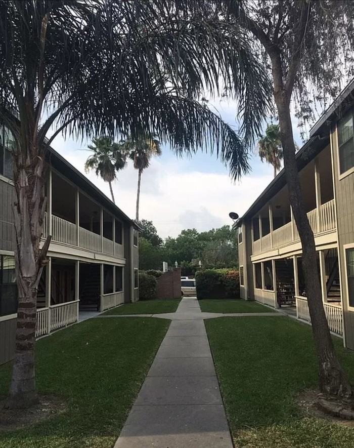 401 East Grimes Street #A7 - Photo 4 of 16