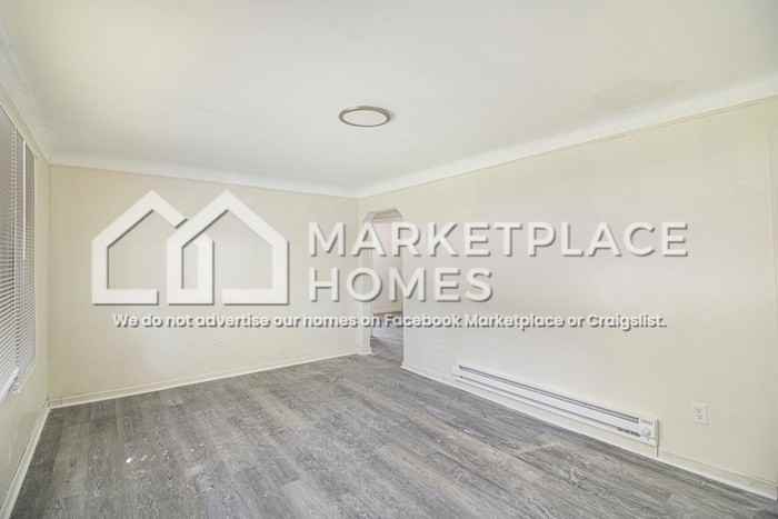 17097 Lincoln Avenue - Photo 4 of 22