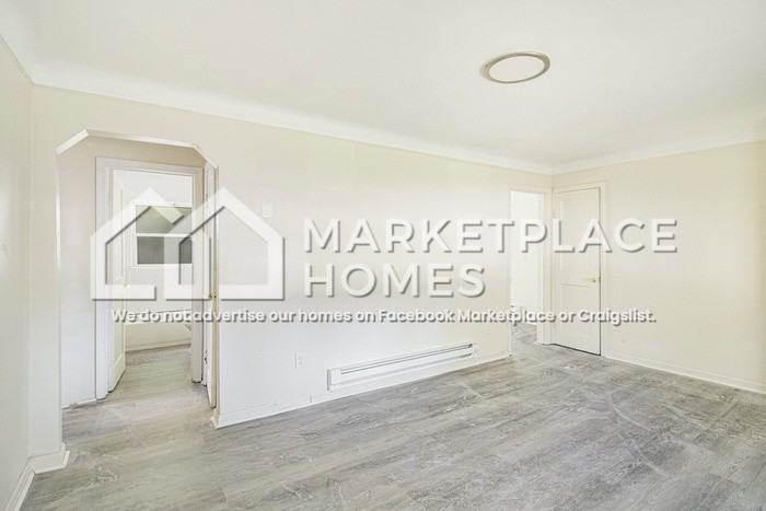 17097 Lincoln Avenue - Photo 5 of 22