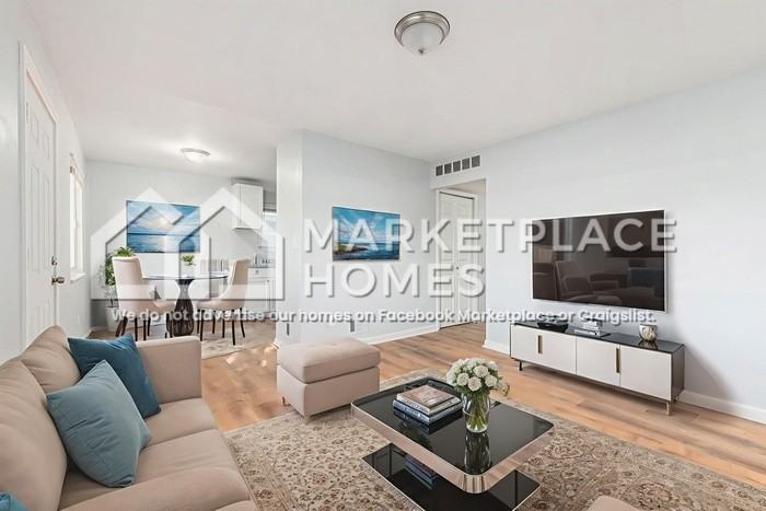 2034 John B Ave - Photo 2 of 22