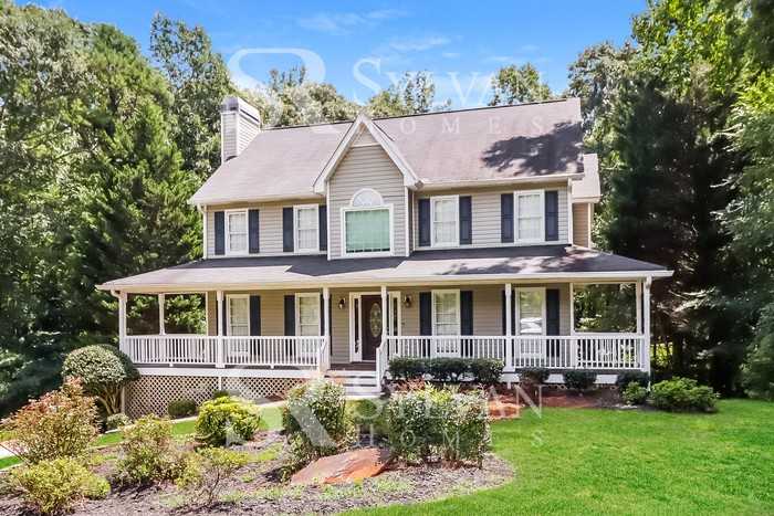 582 Abbington Ln - Photo 3 of 16