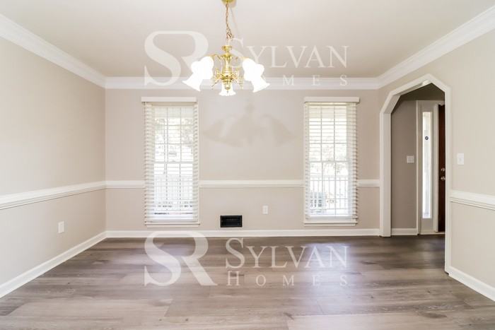 582 Abbington Ln - Photo 6 of 16