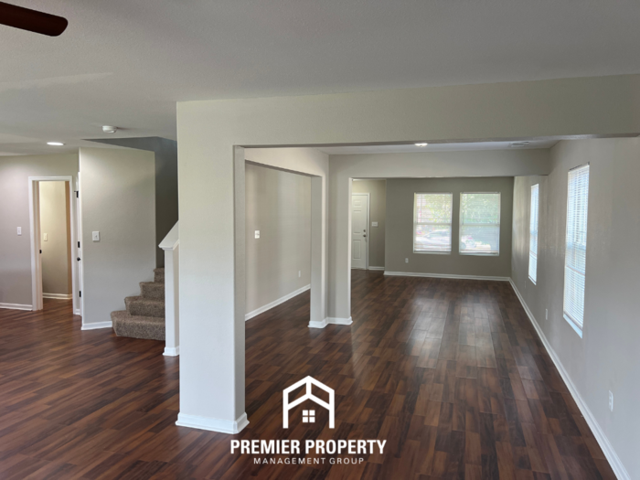 117 Brooklawn Drive - Photo 3 of 23