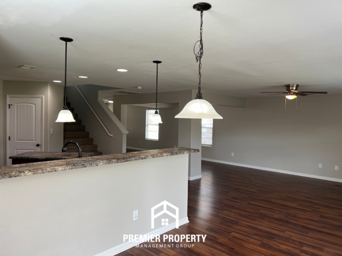 117 Brooklawn Drive - Photo 5 of 23