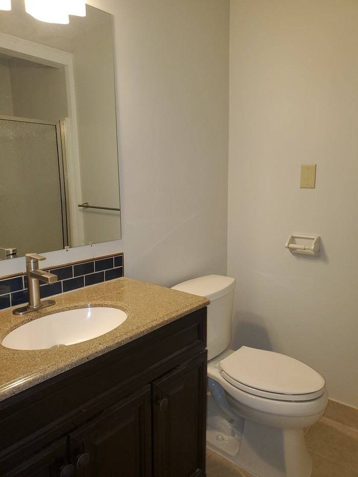 2301 North Parkwood Street - Photo 6 of 18