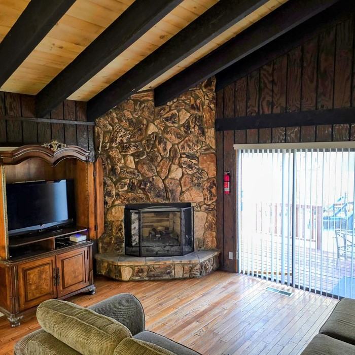 1440 Malabar Way - Photo 4 of 19