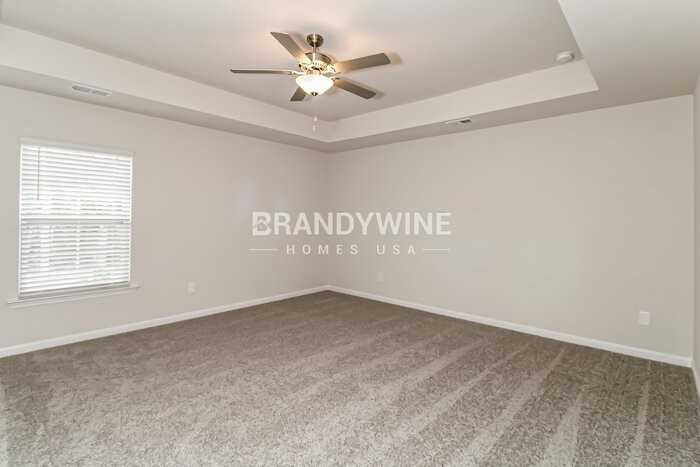 589 Glenmanor Dr - Photo 6 of 20