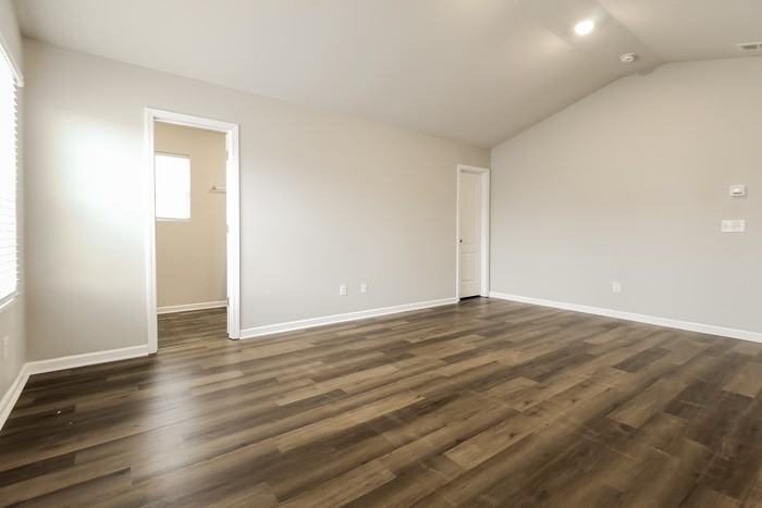 3025 Wingadee Dr - Photo 7 of 12
