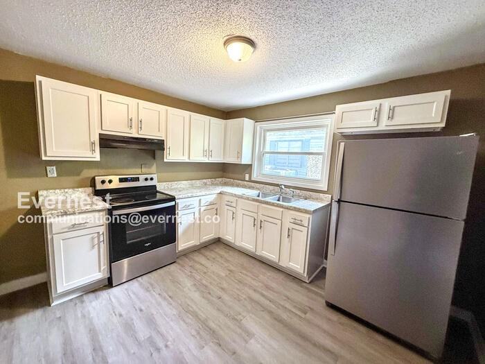 109 22nd Avenue West - Photo 3 of 21