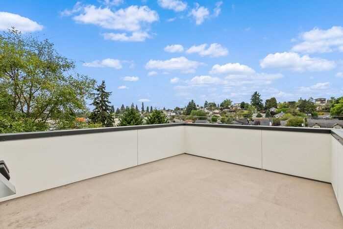 4846D Fauntleroy Way Sw - Photo 4 of 32