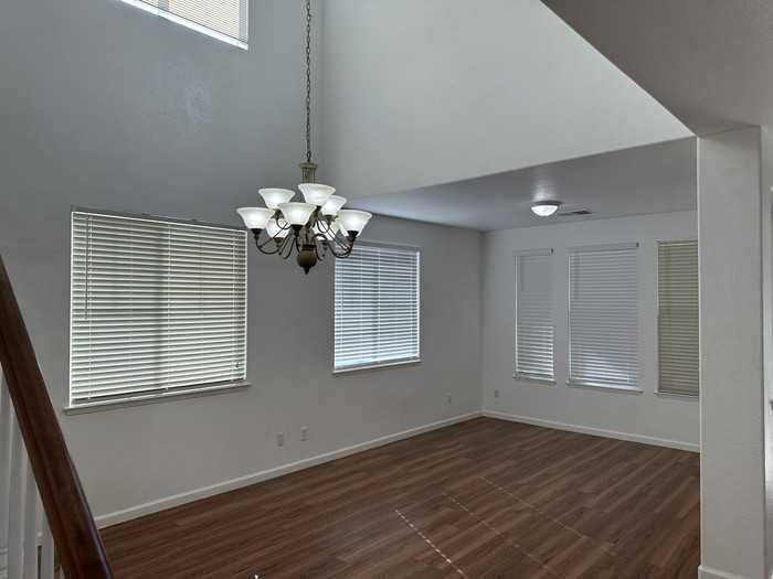 91 W Recreo Ct - Photo 4 of 50