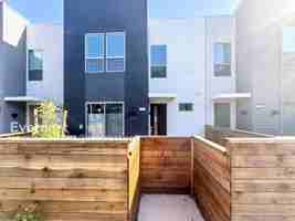 featured image of 6117 Bridgecross Dr