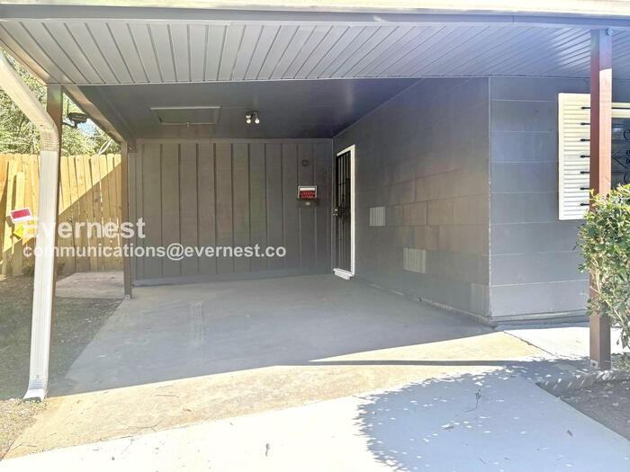 2740 Teresa Dr - Photo 2 of 18