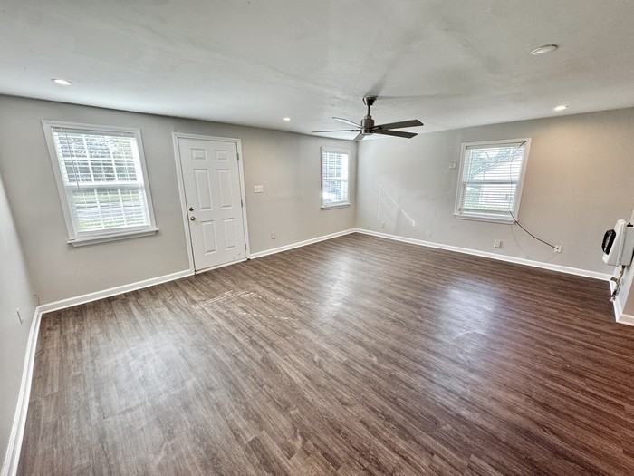 324 Harrell St - Photo 6 of 19