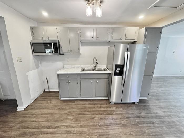 324 Harrell St - Photo 7 of 19