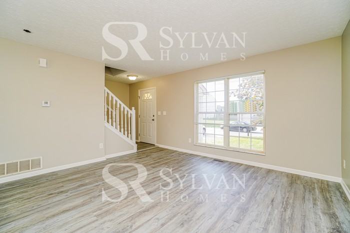 620 Wynstone Dr - Photo 3 of 16