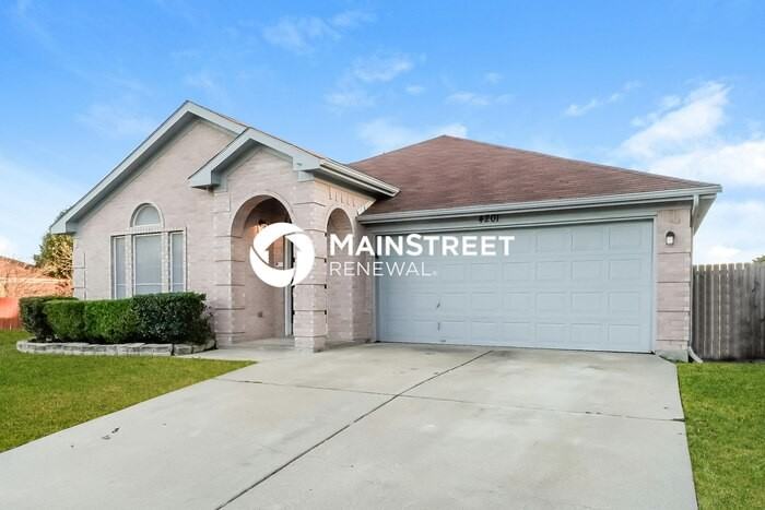 4201 S Coral Springs Dr - Photo 2 of 16