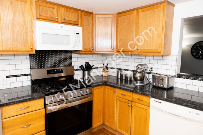 6051 Andersonville Rd - Photo 7 of 35