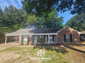 3373 S Mendenhall Rd - Photo 1 of 1