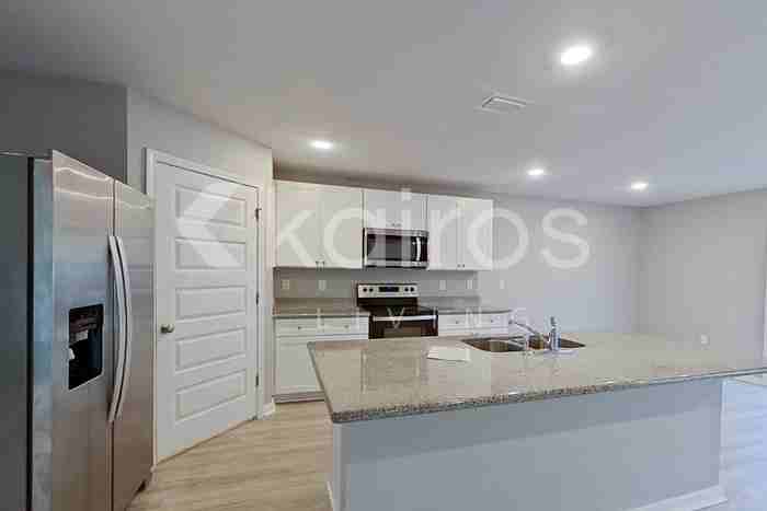 273 Monarch Ln - Photo 6 of 28