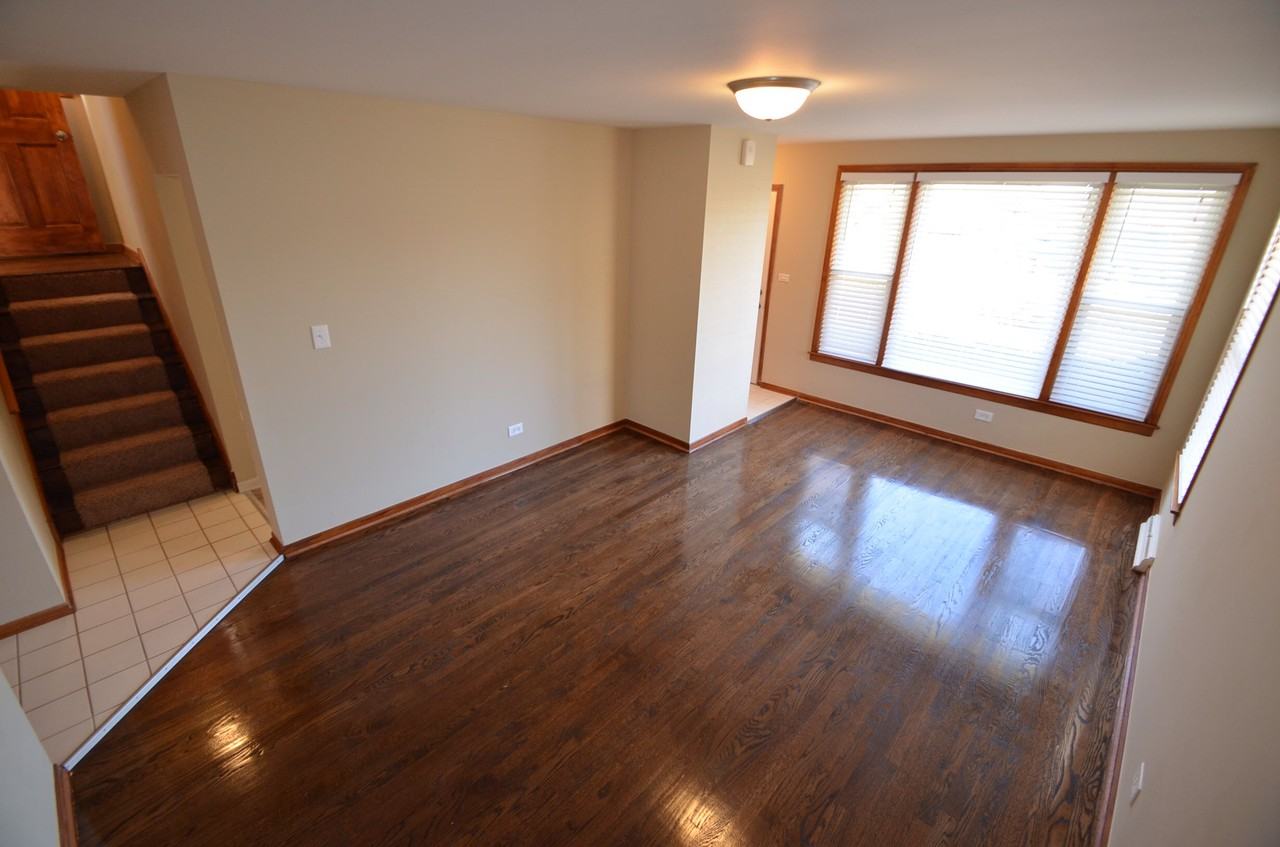 3537 George St - Photo 2 of 7