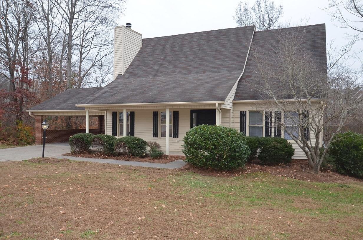 2359 Oakton Dr - Photo 2 of 10