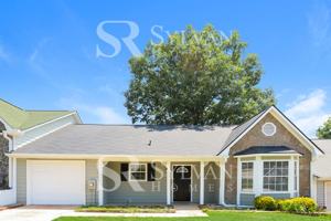 featured image of 206 Oak Cir N