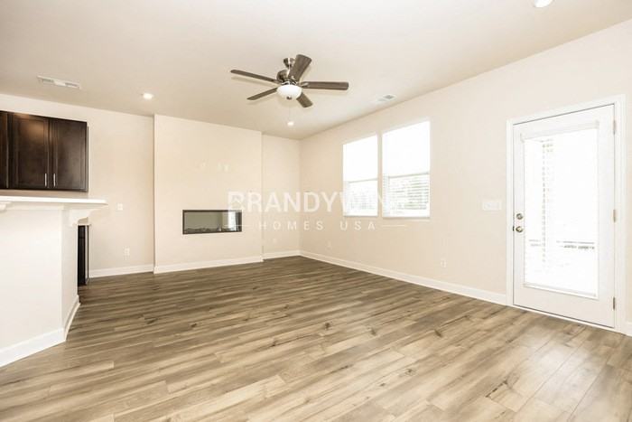 4515 Hoboken Way - Photo 4 of 20