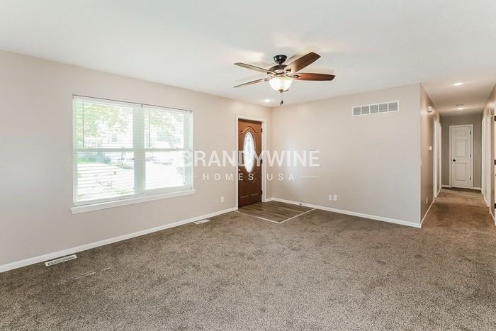 1308 Rose St - Photo 3 of 20