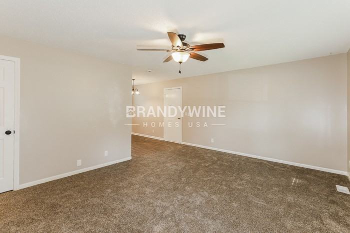 1308 Rose St - Photo 4 of 20