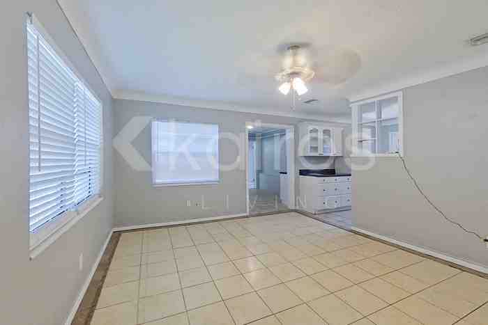 5140 17th Ave N - Photo 4 of 19