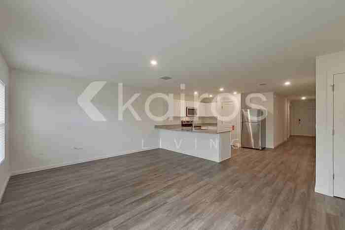 8475 W 98th Ave - Photo 4 of 20