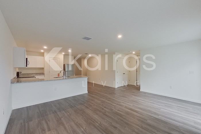 8475 W 98th Ave - Photo 5 of 20