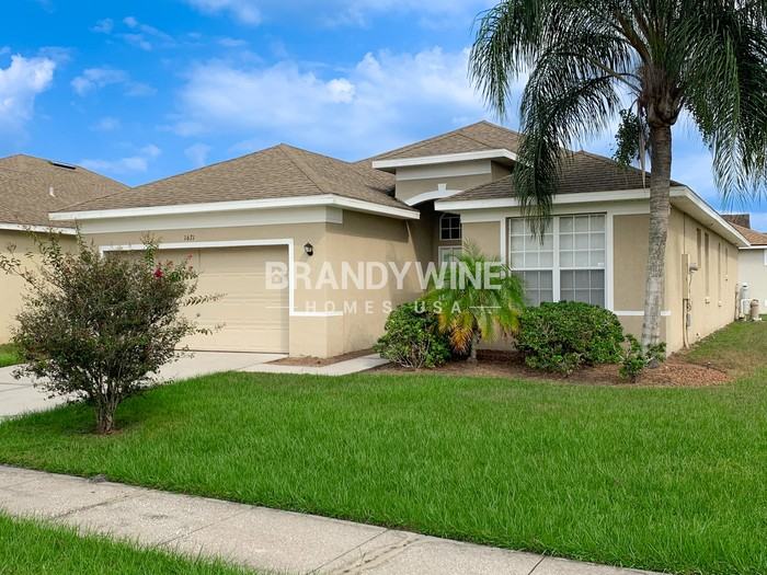 1671 Islebrook Dr - Photo 3 of 7