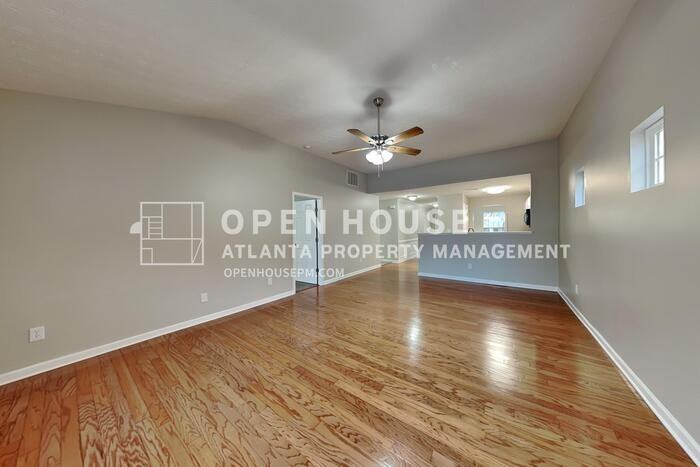 21 Venetian Way - Photo 6 of 21