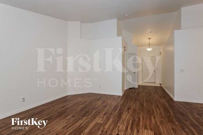 3722 Saint Peter Court - Photo 3 of 15