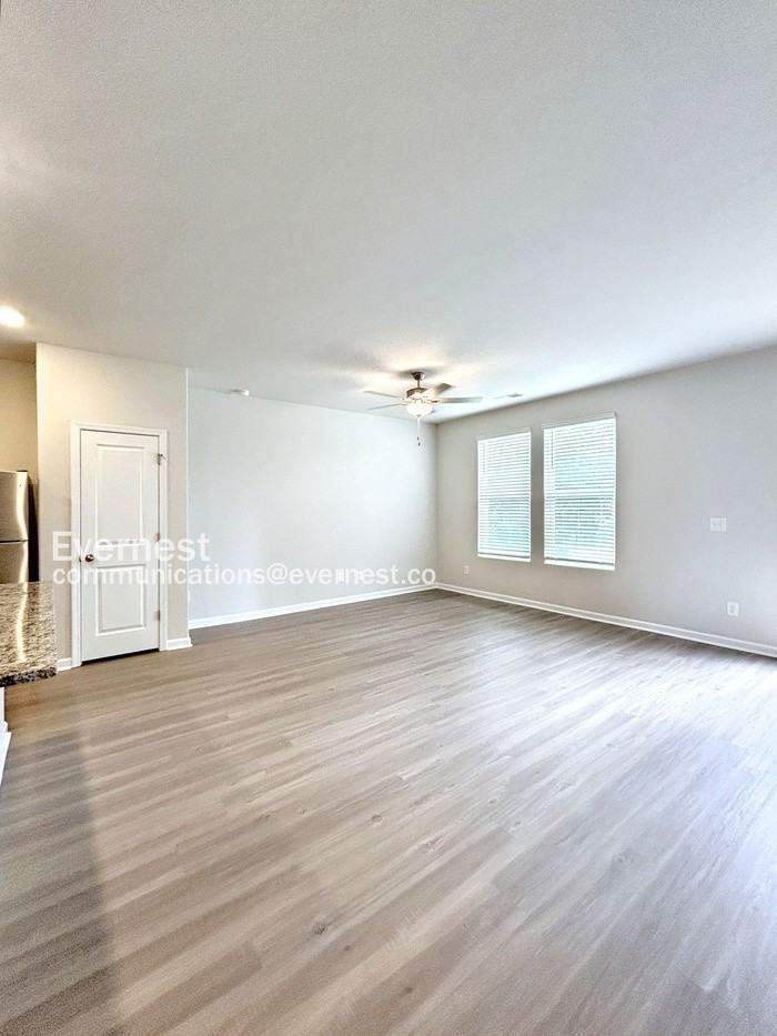 2148 Willow Glen Dr - Photo 3 of 16