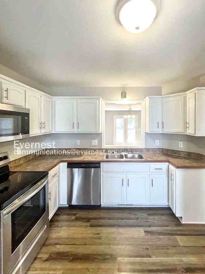 3740 N Jot Dr - Photo 4 of 27