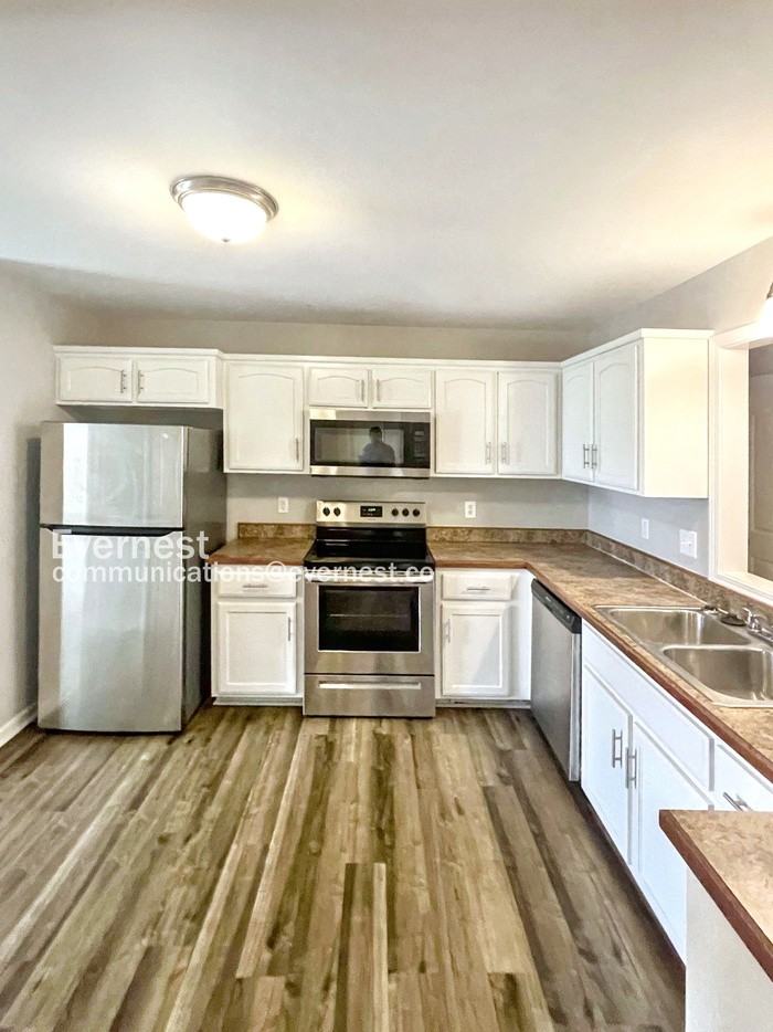 3740 N Jot Dr - Photo 5 of 27