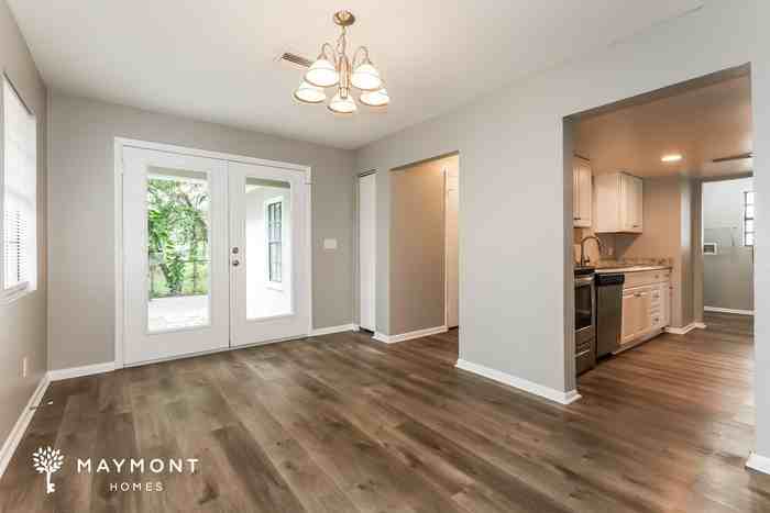 1012 E 26th Ave - Photo 7 of 15