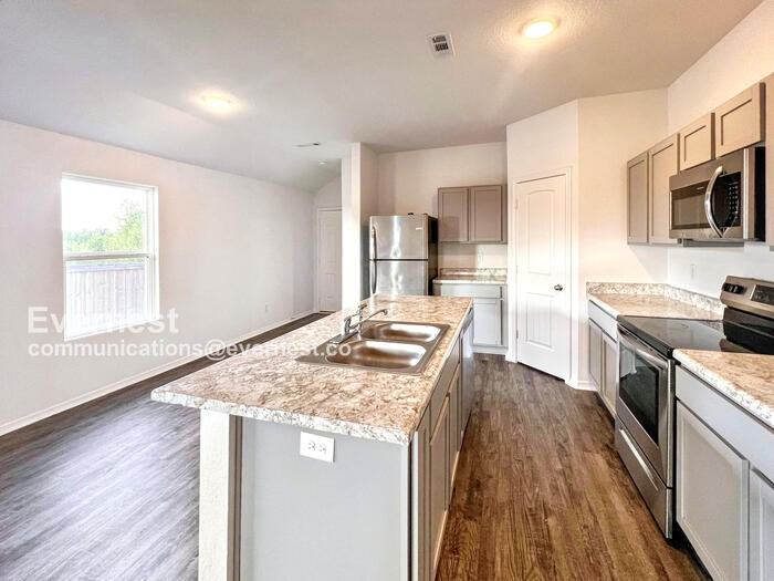 5125 Red Fox Trl - Photo 4 of 21