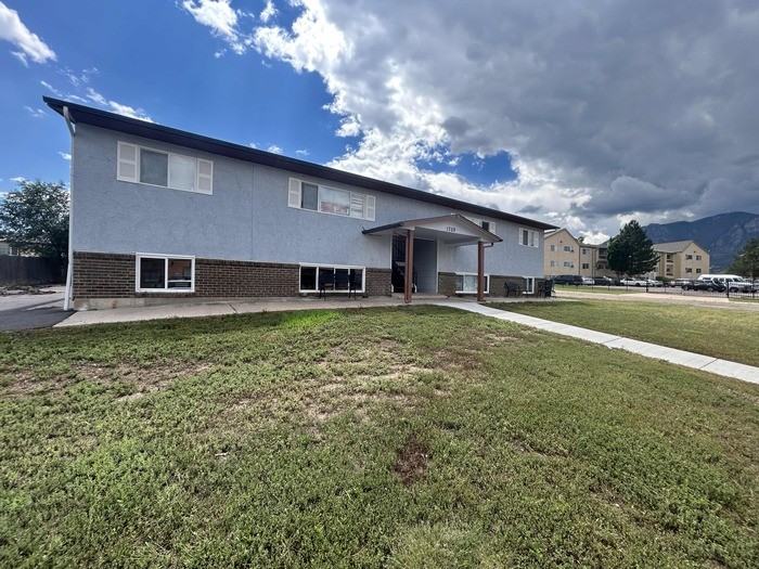 1709 Hampton South #4 - Photo 2 of 14