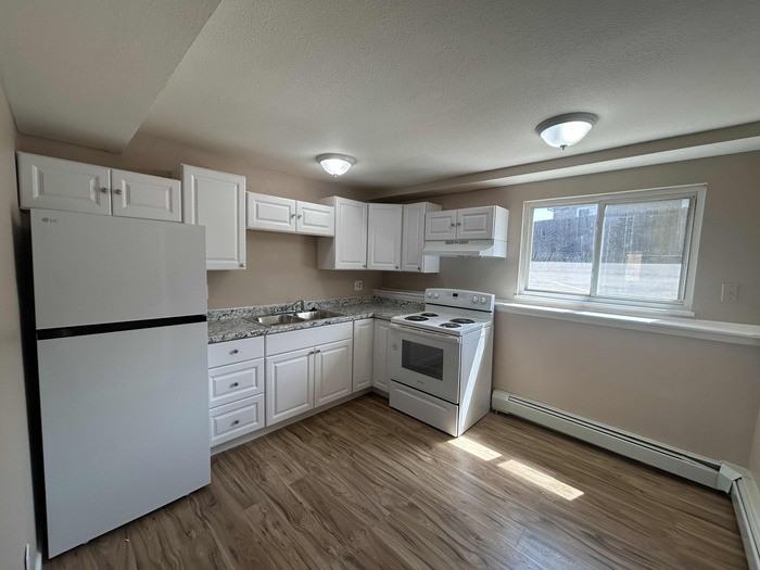 1709 Hampton South #4 - Photo 3 of 14